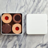 クッキー　缶入り